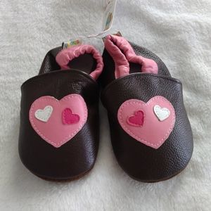 New shubb baby infant girl genuine leather heart moccasins size 18-24 months